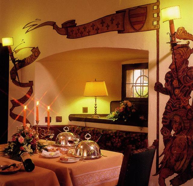 Hotel Und Restaurant Burg Schnellenberg Attendorn Eksteriør billede