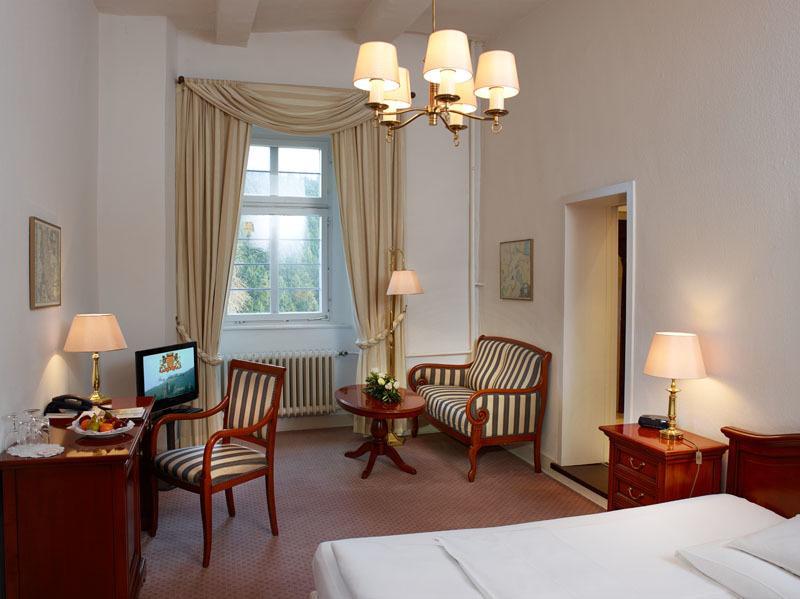 Hotel Und Restaurant Burg Schnellenberg Attendorn Eksteriør billede