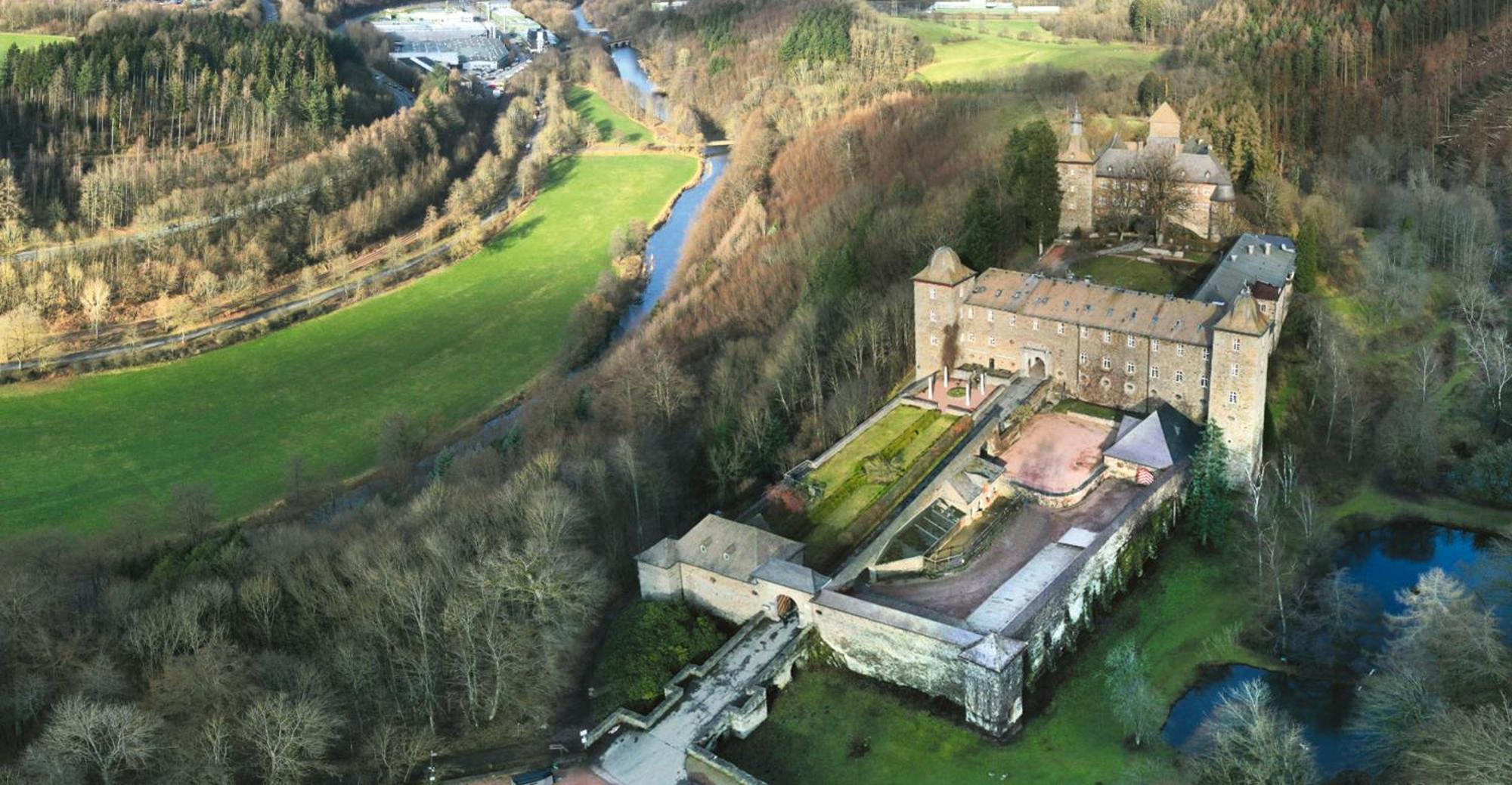 Hotel Und Restaurant Burg Schnellenberg Attendorn Eksteriør billede