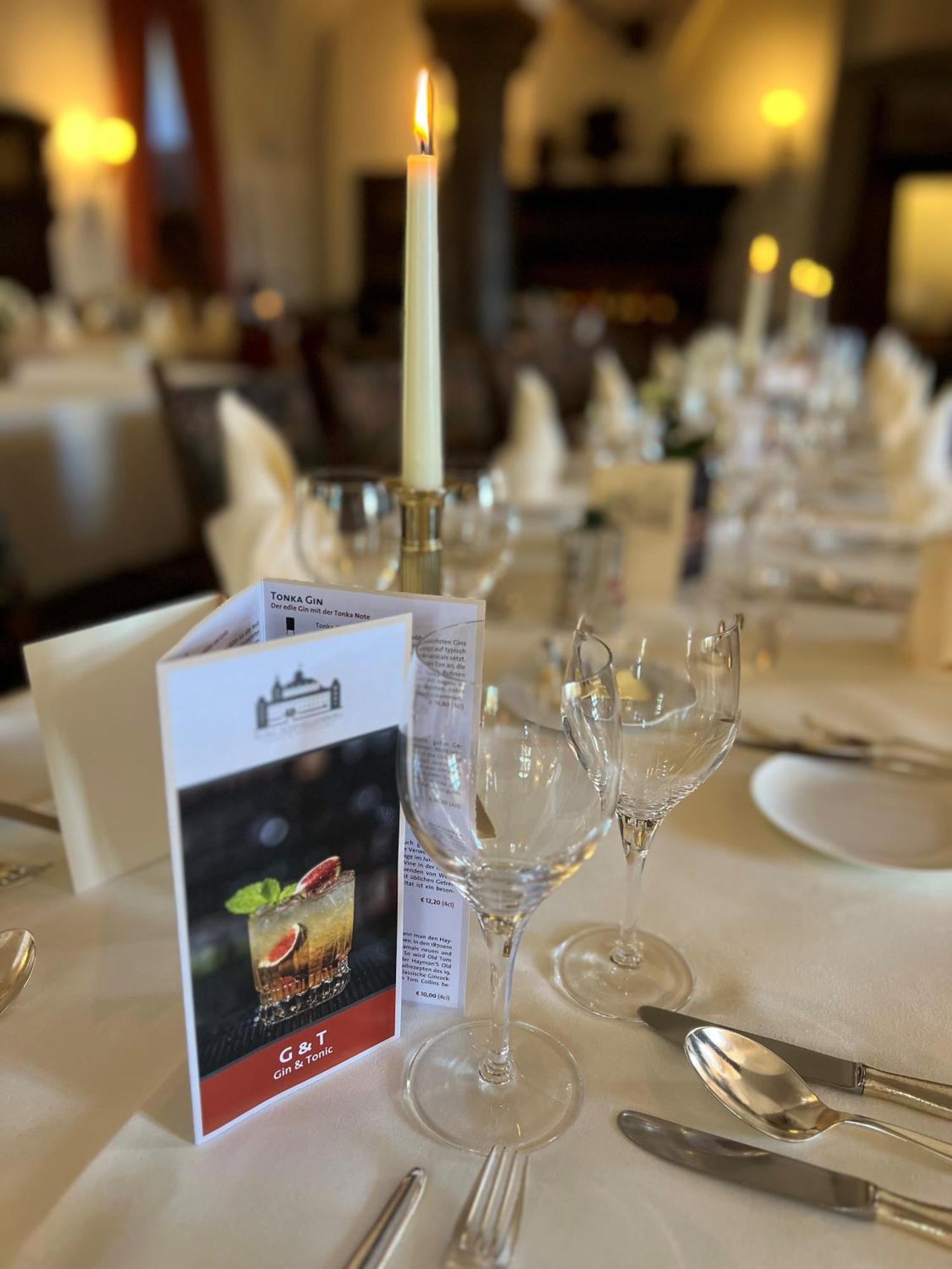 Hotel Und Restaurant Burg Schnellenberg Attendorn Eksteriør billede
